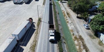 Realiza gobierno de Américo trabajos de conservación en carretera estatal