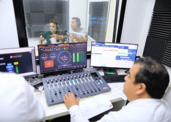 Llama Américo a consolidar un sistema de radio y televisión ético, veraz y al servicio de la gente