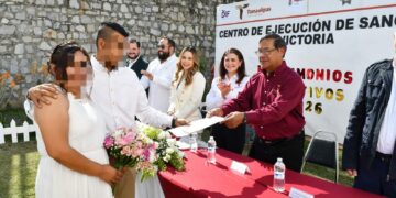 Celebran matrimonios colectivos en CEDES Victoria