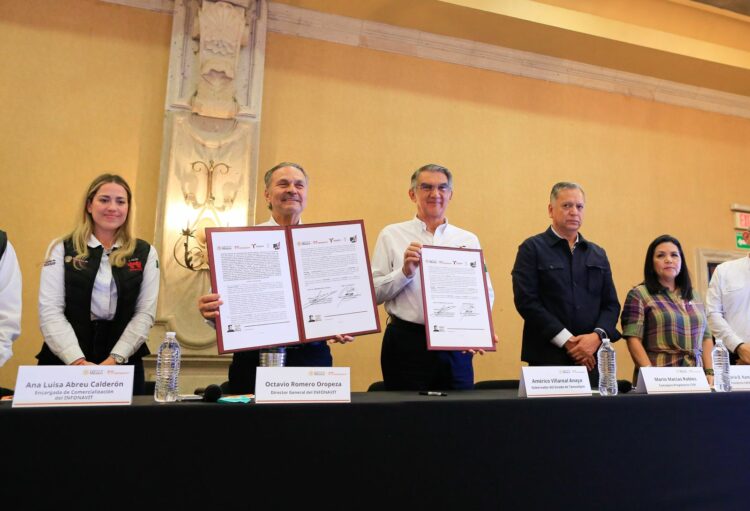 Reconoce Infonavit a Américo Villarreal por liderazgo en construcción de viviendas