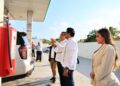 Supervisa Américo Villarreal operaciones y despacho de la Gasolinera del Pueblo