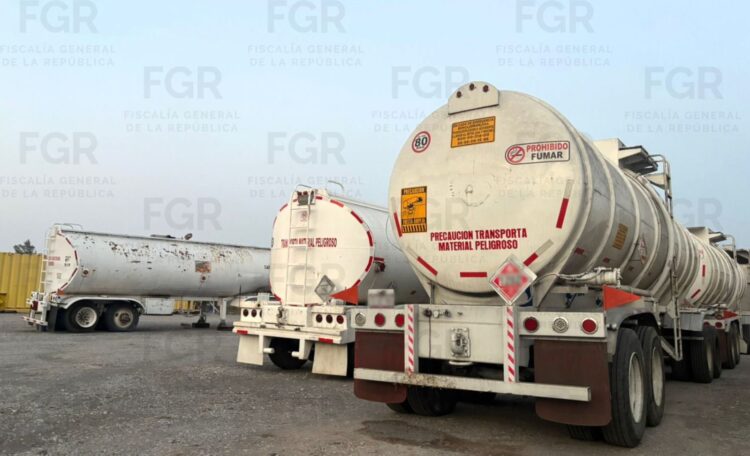 Asegura FGR 2.1 millones de huachicol, tractocamiones y un inmueble en Reynosa