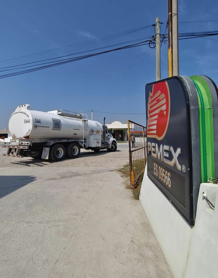 Arranca operaciones la primera Gasolinera del Pueblo