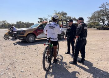 Brinda Guardia Estatal seguridad durante rodada ciclista en la carretera Tula–Ocampo