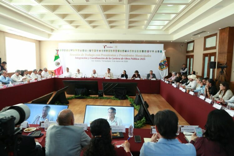 Recibe Américo cartera de proyectos 2026 y exhorta a munícipes a ejercer recursos con honestidad