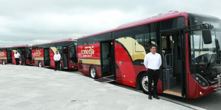 Supervisa gobernador unidades del nuevo sistema de transporte público de Tamaulipas