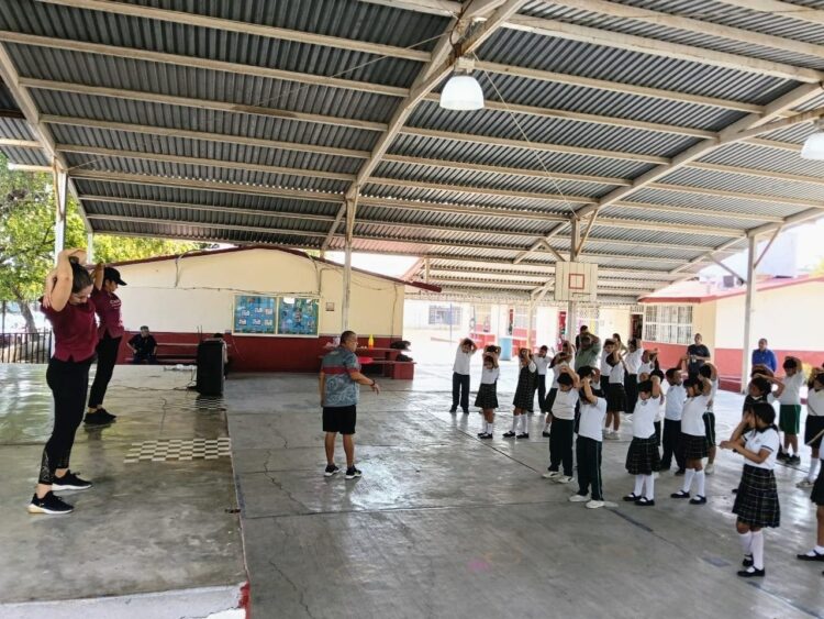 Mantiene Academia Social de Valores actividades en escuelas
