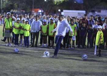 Supervisa Américo Villarreal proyectos productivos y deportivos en el sur de Tamaulipas