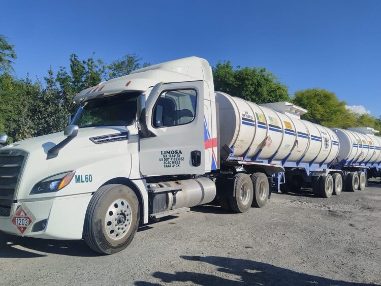 Aseguran 129,000 litros de huachicol en Tamaulipas