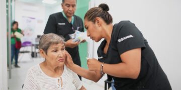 Entregan DIF Tamaulipas y Secretaría de Salud 420 auxiliares auditivos a población de 13 municipios