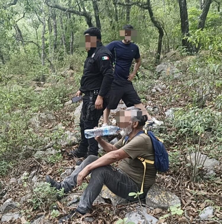 Rescatan a adulto mayor y niño extraviados en Pino Solo