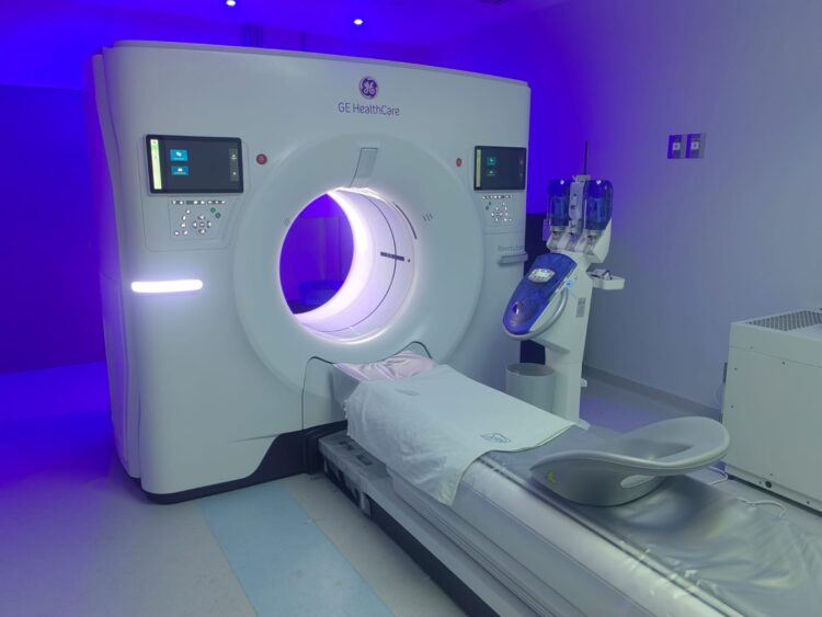 Fortalece IMSS atención especializada con tomógrafo de alta tecnología