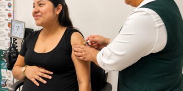 Fortalece IMSS Tamaulipas protección de recién nacidos con vacuna