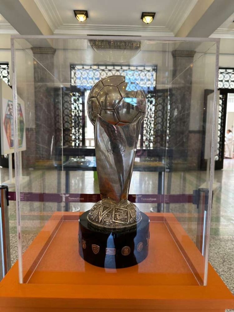 Abre sus puertas en Palacio de Gobierno la exposición «Un golazo en el tiempo»