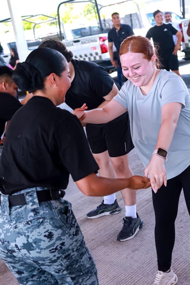 Promueve INJUVE la activación física y la defensa personal entre jóvenes y la Guardia Nacional de Tamaulipas