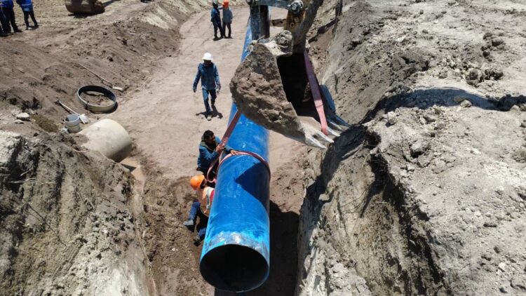 Trabajan para restablecer el suministro de agua potable en Ciudad Victoria