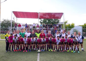 Reactiva SEBIEN cancha de futbol en el Parque Pajaritos