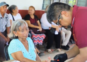 Brindan SEBIEN y Salud atención en Comedores de Bienestar