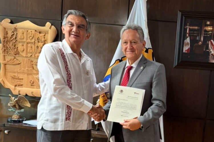 Designa gobernador Américo Villarreal Anaya a Ricardo Guerrero como nuevo secretario de Salud